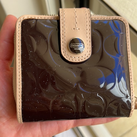 COACH small wallet - patent leather logo - Picture 5 of 8